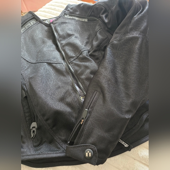 ICON Jet Black Riding Jacket - Picture 8 of 11